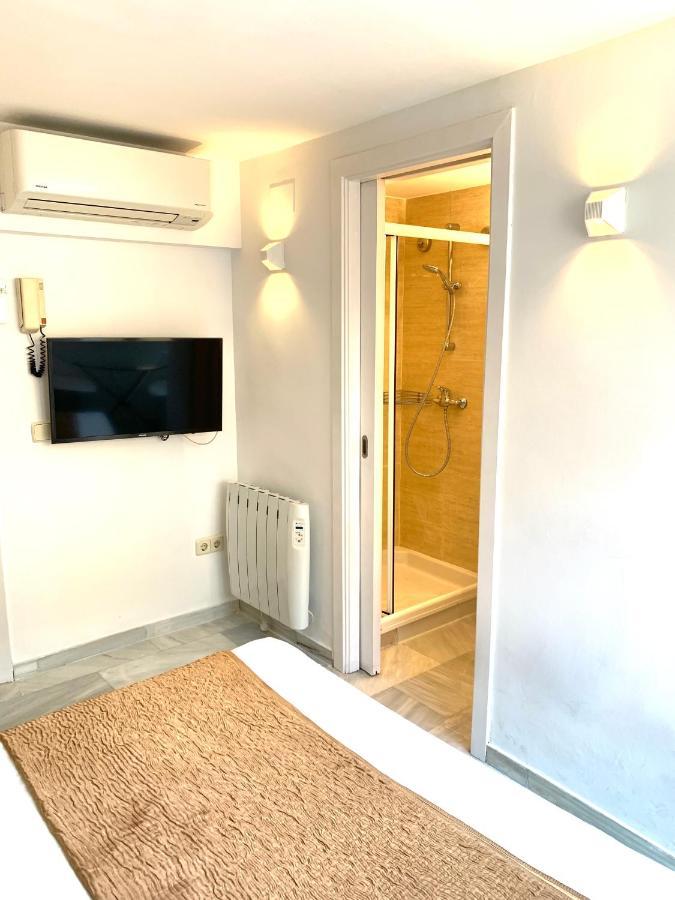 Apartamentos Por Temporada En Puerta Del Sol Madrid Exterior photo