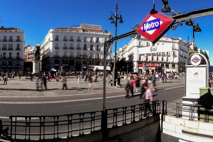Apartamentos Por Temporada En Puerta Del Sol Madrid Exterior photo